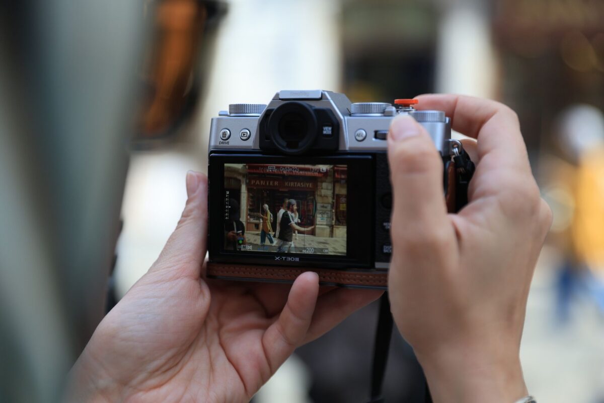 Nikon Z5 II C : le plein format sans viseur arrive en magasin